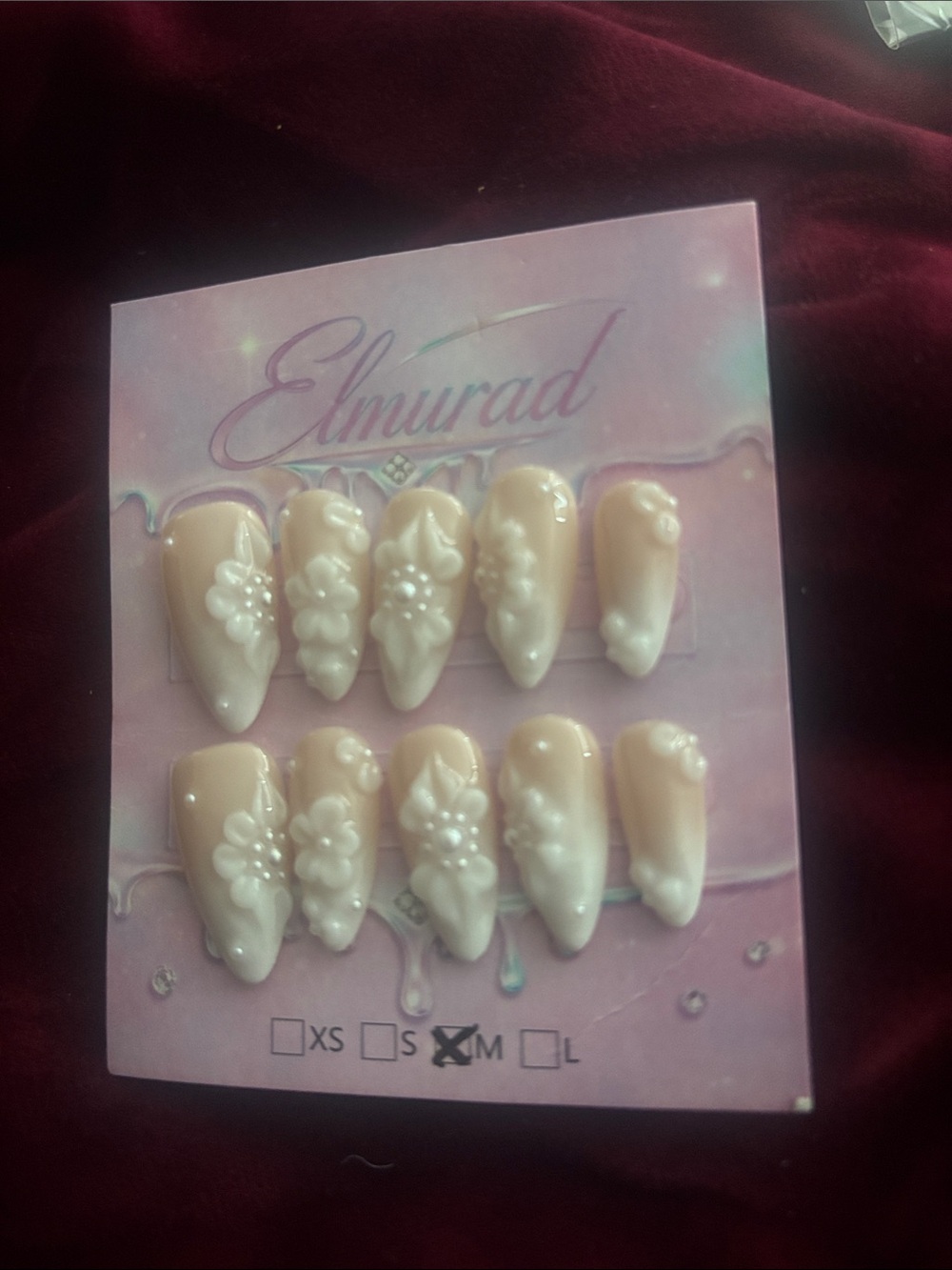 Murad Cream & White 3D Floral Press-On Nail Set